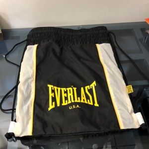 NWT. Everlast drawstring sack pack. Boxing trunk style trim.